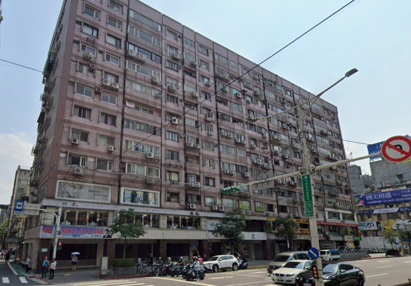 【東區門牌店面】人潮第一排｜忠孝復興站