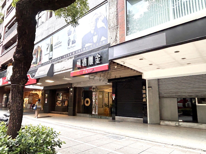 A10 國館仁愛三青百坪店辦