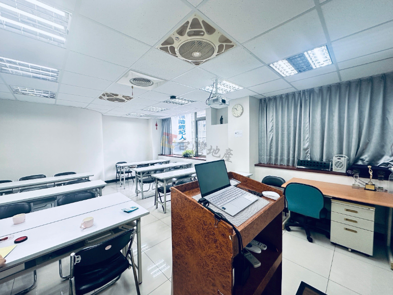 L10 永和黃金電梯三角窗