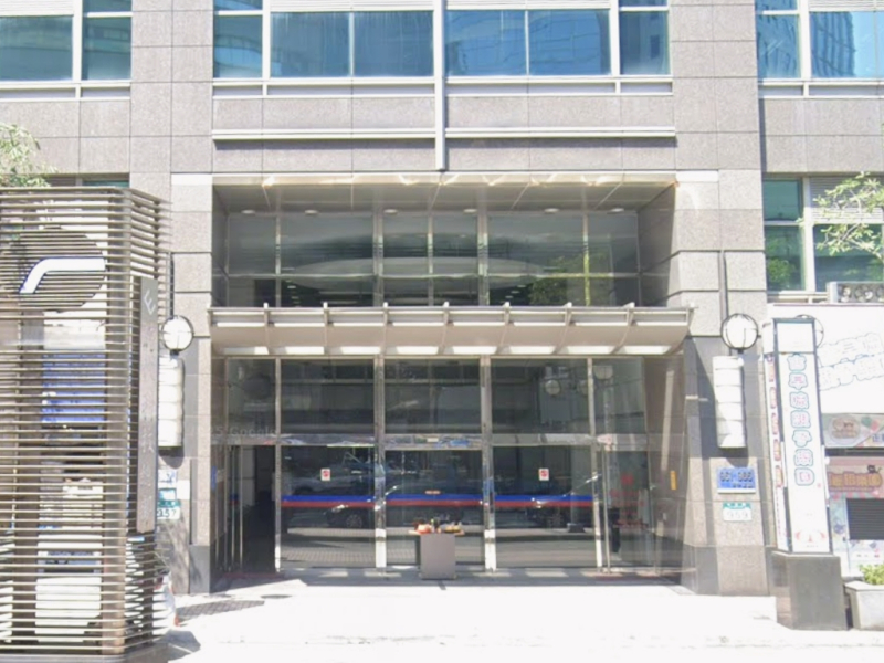 【百坪商辦】中原站８分鐘｜大面寬１樓