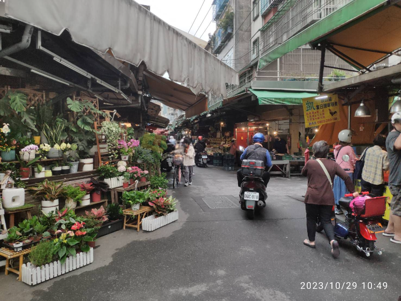 L11 市場內.金店面