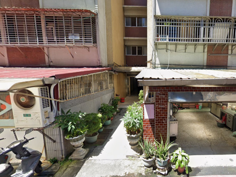 【空屋】芝山站４分鐘｜近 天母SOGO、家樂福