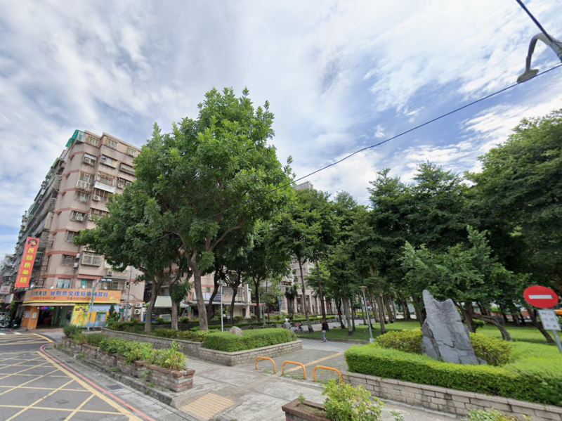 近信義國小|捷運亞東醫院站|華德公園|瑞億市場