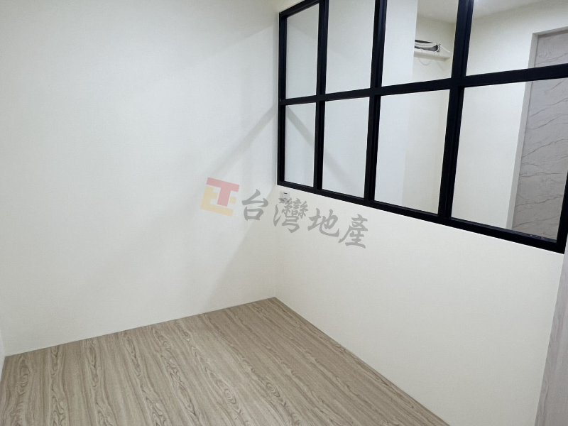 F13 迪化三房免爬高