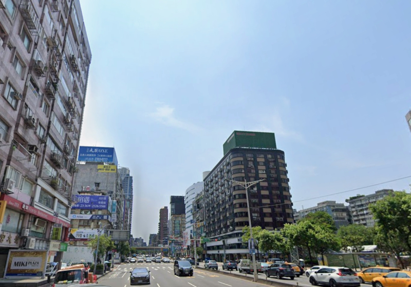 【東區門牌店面】人潮第一排｜忠孝復興站