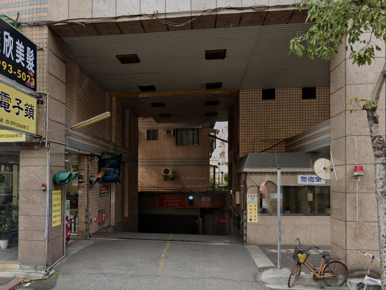 宏泰商業市場|近捷運幸福站|昌隆國小
