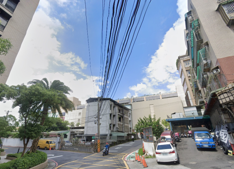 【被動收入】收租１６套房｜環球購物中心３分鐘