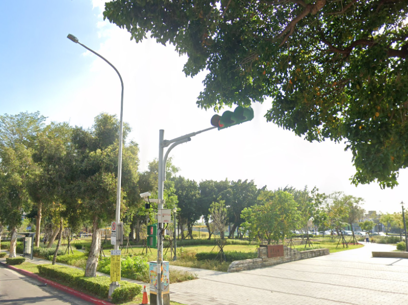捷運明德站7分鐘|自強市場|明德國中|福星公園
