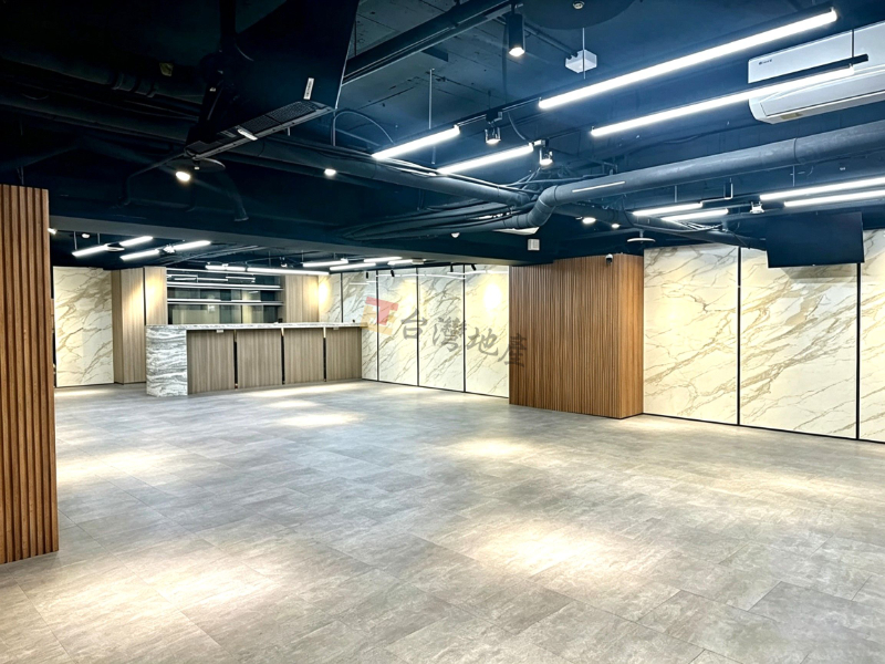 A10 國館仁愛三青百坪店辦