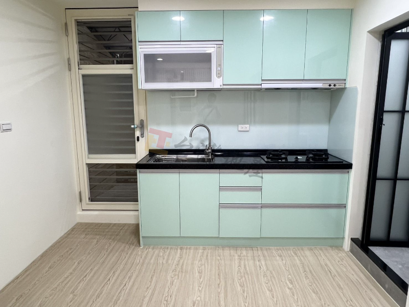 F13 迪化三房免爬高