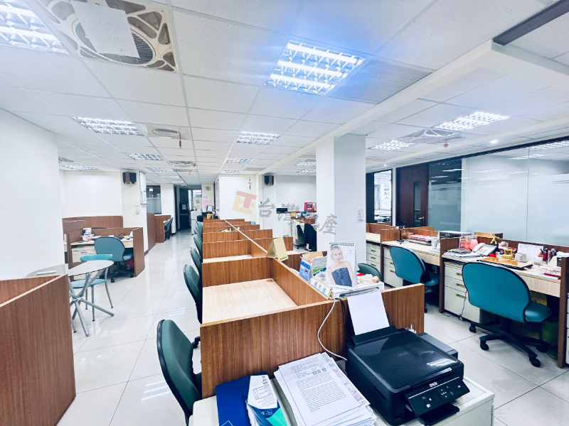 L10 永和黃金電梯三角窗