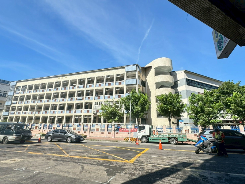 M63三民公園美三房*