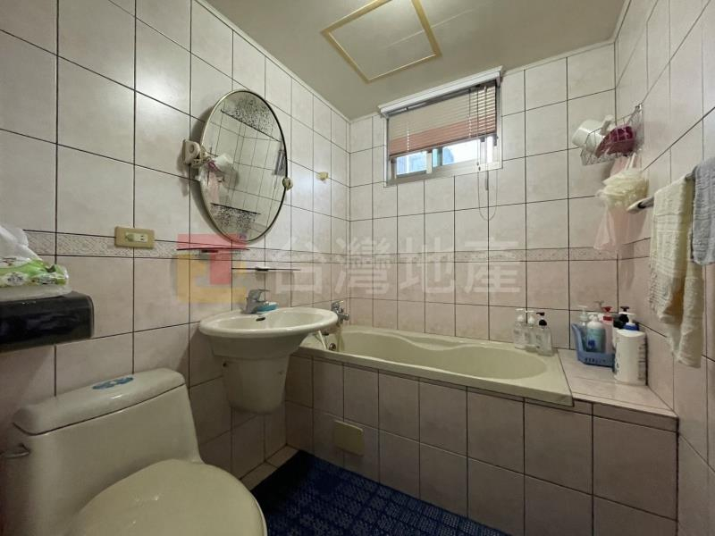 P08 新店安民輕軌華廈3+1房*