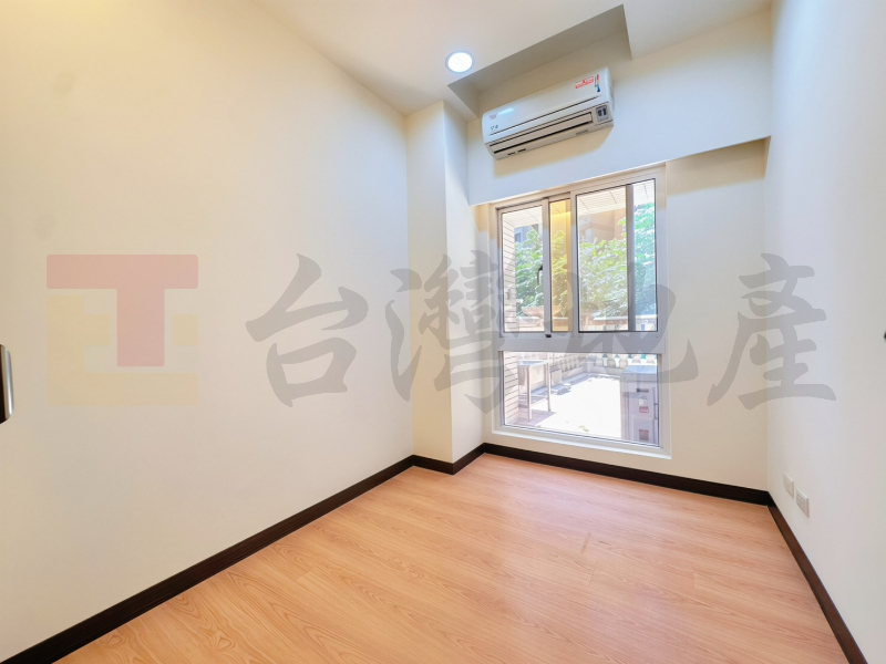 L23 頂溪商圈稀有露台2房