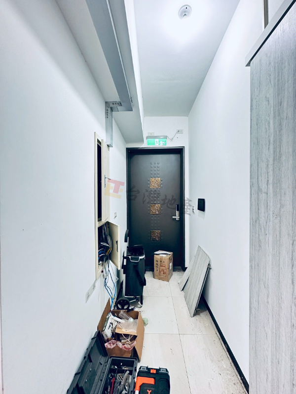M43 青埔站前之星邊間商辦