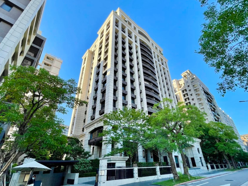 潭美五期｜邊間 四房含車位