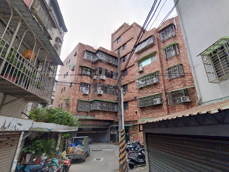 【空屋】住辦１樓｜近泰山國中、福泰市場