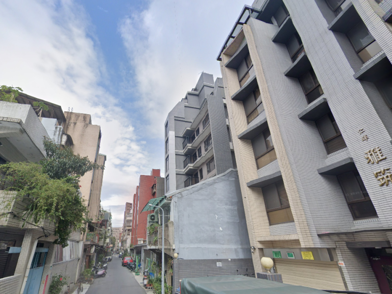 [華廈含5車位]復興口商圈|雙園國中|環南綜合市場|寶興街公車站