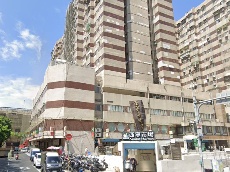 近捷運西門站7分鐘|福星國小|西寧市場